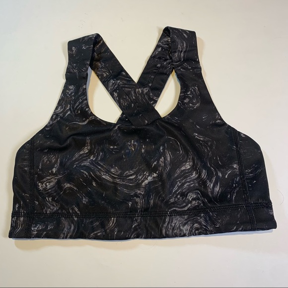 Sz. 6 Lululemon black X back sports bra with white swirl pattern - Picture 2 of 9
